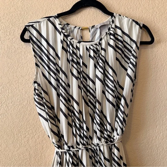 H&M Black and White elegant midi dress - Picture 2 of 5